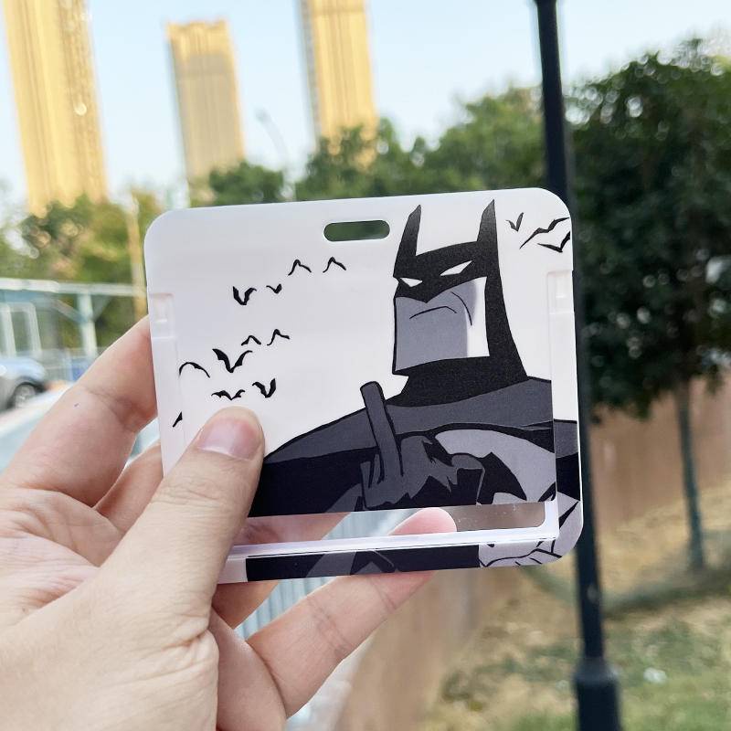 ซองใส่บัตรพนักงาน ลายแบทแมน แบบแข็ง ยืดหดได้ พร้อมสายคล้อง สําหรับเล่นเกม ราคา ถูกที่สุด ดีลบีเคเค แกลเลอรีภาพที่ 2