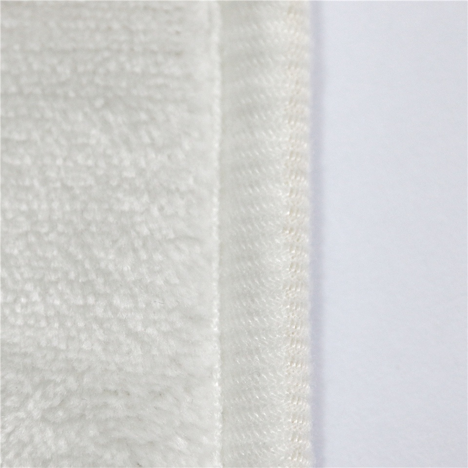 พรมปูพื้น ทรงกลม ลาย