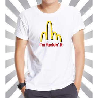 เสื้อยืดสีขาว เสื้อยืดผู้ชาย ล้อเลียนแมคโดนัล เสื้อ Im Fuckin It T-shirt Parody McDonalds