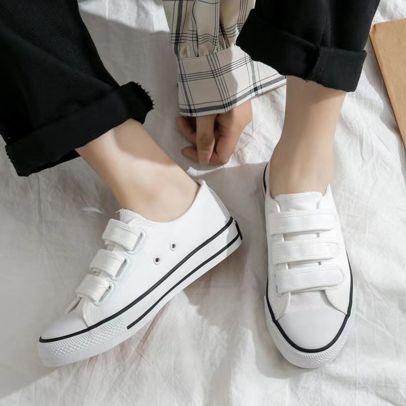 พร้อมส่ง รองเท้าผ้าใบแฟชั่นนักเรียน การออกแบบตีนตุ๊กแก ระบายอากาศได้ดีและไม่ลื่น สวมใส่สบาย