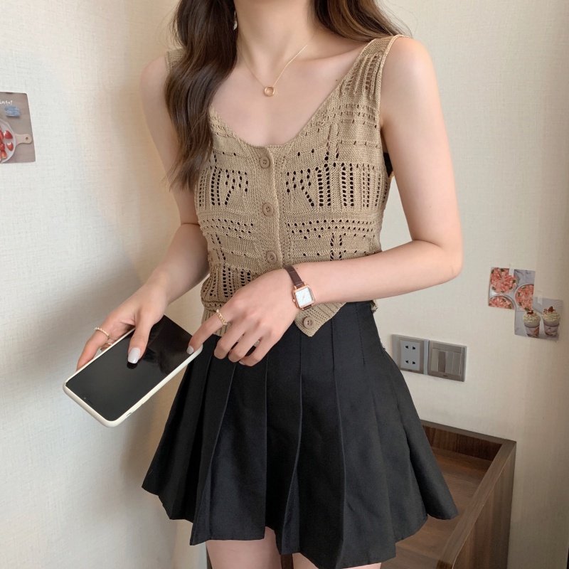 Chemisegrace 88102 ✨พร้อมส่ง✨เสื้อสายเดี่ยว ผ้าถักโครเชต์ เสื้อถักแฟชั่น มีกระดุมหน้า 4 สี  น่ารักสไตล์แฟชั่นเกาหลี ราคา ถูกที่สุด ดีลบีเคเค แกลเลอรีภาพที่ 9