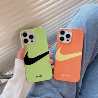 [เคสบาง] เคสแข็ง แบบบางพิเศษ ลาย Nike Green Orange สําหรับผู้ชาย IPhone11 12 13 14 Pro Max