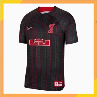 เสื้อกีฬาแขนสั้น ลายทีมชาติฟุตบอล Liverpool James Joint Edition สีดํา 2023