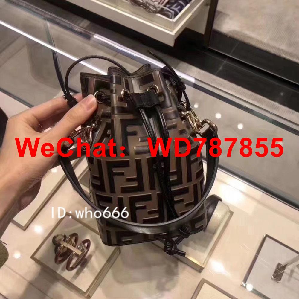 Fendi MON TRESOR FF พิมพ์ Mini Drawstring Bucket Bag Fendi Small Bucket กระเป๋าถือกระเป๋าสะพายไหล่กร