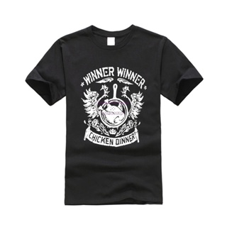 [S-5XL] เสื้อยืด พิมพ์ลาย WINNER WINNER CHICKEN DINNER YES WE PAN GAMER GAME PUBG สไตล์คลาสสิก สําหรับผู้ชาย_01