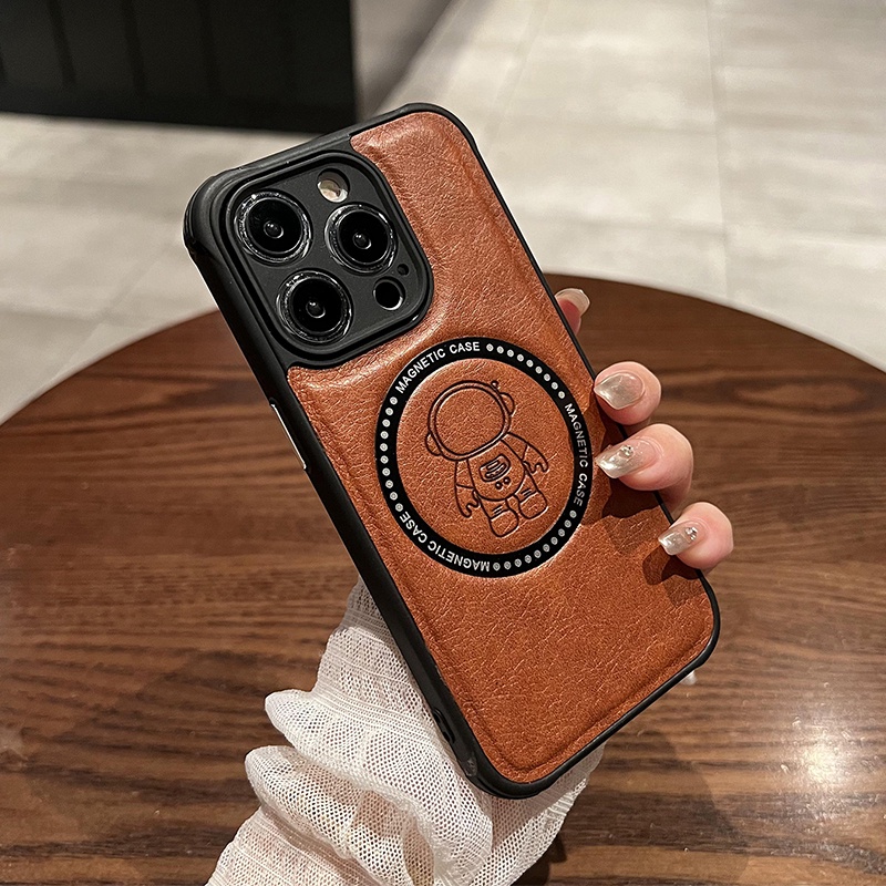 เคสโทรศัพท์มือถือหนังนิ่ม กันกระแทก แบบแม่เหล็ก ลายนักบินอวกาศ สําหรับ iPhone 14 13 12 11 Pro Max Plus