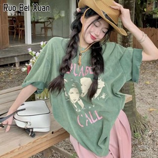 RUO BEI XUAN เสื้อยืดความยาวปานกลางของผู้หญิง 2023 ฤดูร้อนใหม่สไตล์อเมริกันหลวมสบายๆแฟชั่นพิมพ์เสื้อยืด