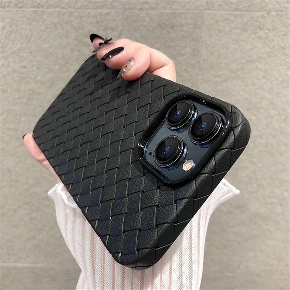 เคสโทรศัพท์มือถือหนังนิ่ม กันกระแทก ระบายอากาศ หรูหรา สําหรับ iPhone 15 14 13 12 11 Pro Max 14 15 Plus