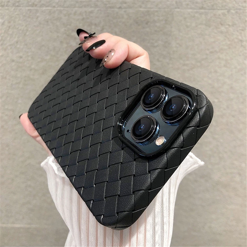 เคสโทรศัพท์มือถือหนังนิ่ม กันกระแทก ระบายอากาศ หรูหรา สําหรับ iPhone 15 14 13 12 11 Pro Max 14 15 Plus