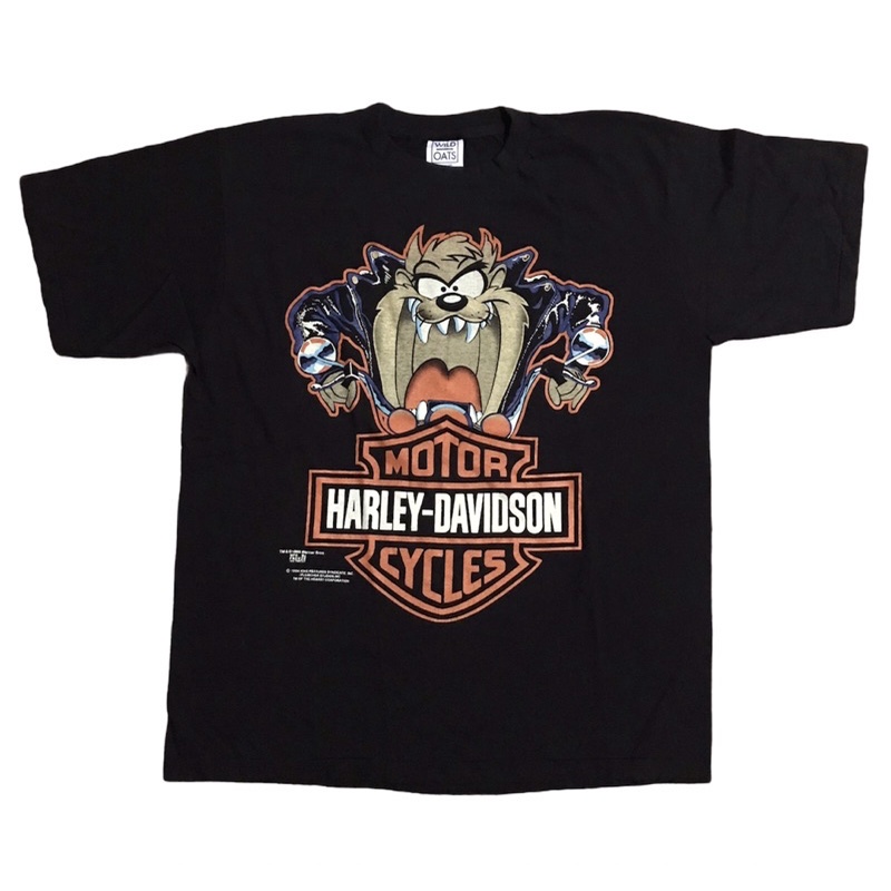 เสื้อยืดการ์ตูน TAZMANIAN ขี่ MOTORCYCLE 🏍 90’ ผ้าฟอกเก่า นุ่มใส่สบาย งานสวย Size “ L / XL  480฿  ระ