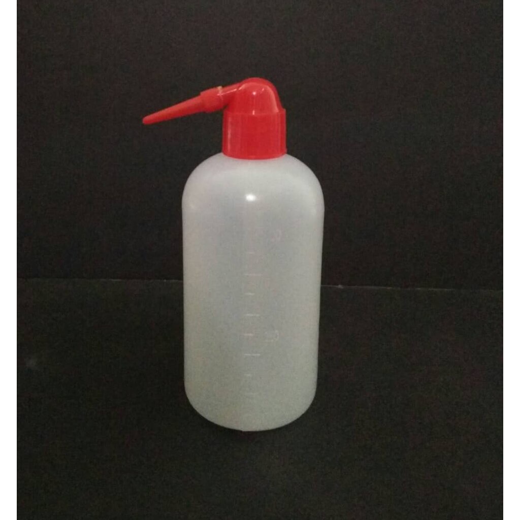 ขวดน้ำกลั่นสายฉีดสั้นสีแดง 500 ml