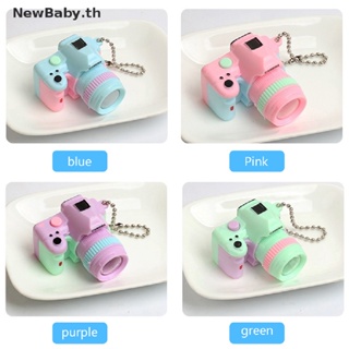 Newbaby พวงกุญแจ จี้รูปกล้องถ่ายรูป ขนาดเล็ก พกพาง่าย สําหรับบ้านตุ๊กตา 1 ชิ้น