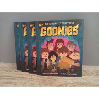 (New) The Goonies.The Illustrated StorybookAdapted by Brooke Vitale
Illustrated by Teo Skaffa