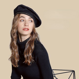 New Metal Star British Beret 2022 Spring and Autumn Solid Color Face Small Retro Painter Hat Sweet Cool Student Wild Octagonal Hat