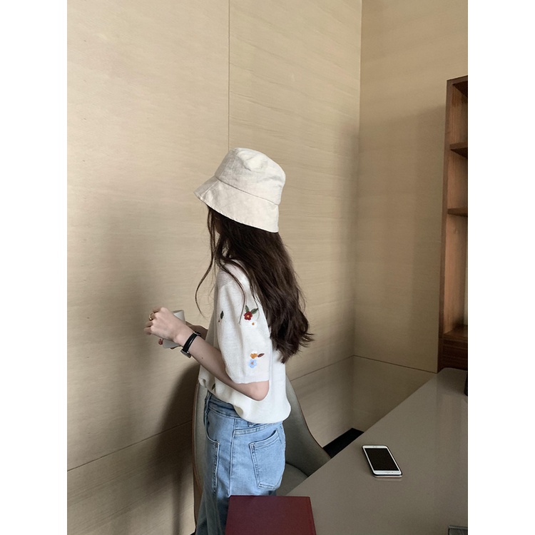 ใหม่ เสื้อยืด คอกลม แขนสั้น ปักลายดอกไม้ แฟชั่นฤดูร้อน สําหรับผู้หญิง
