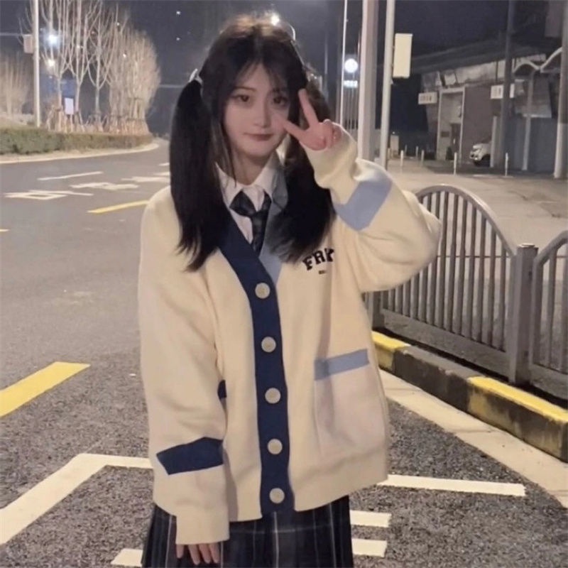 ผู้หญิงเกาหลีวิทยาลัยสไตล์คอวีปุ่มถักคาร์ดิแกนหลวมทุกการแข่งขันแขนยาวเสื้อกันหนาว ราคา ถูกที่สุด ดีลบีเคเค แกลเลอรีภาพที่ 2