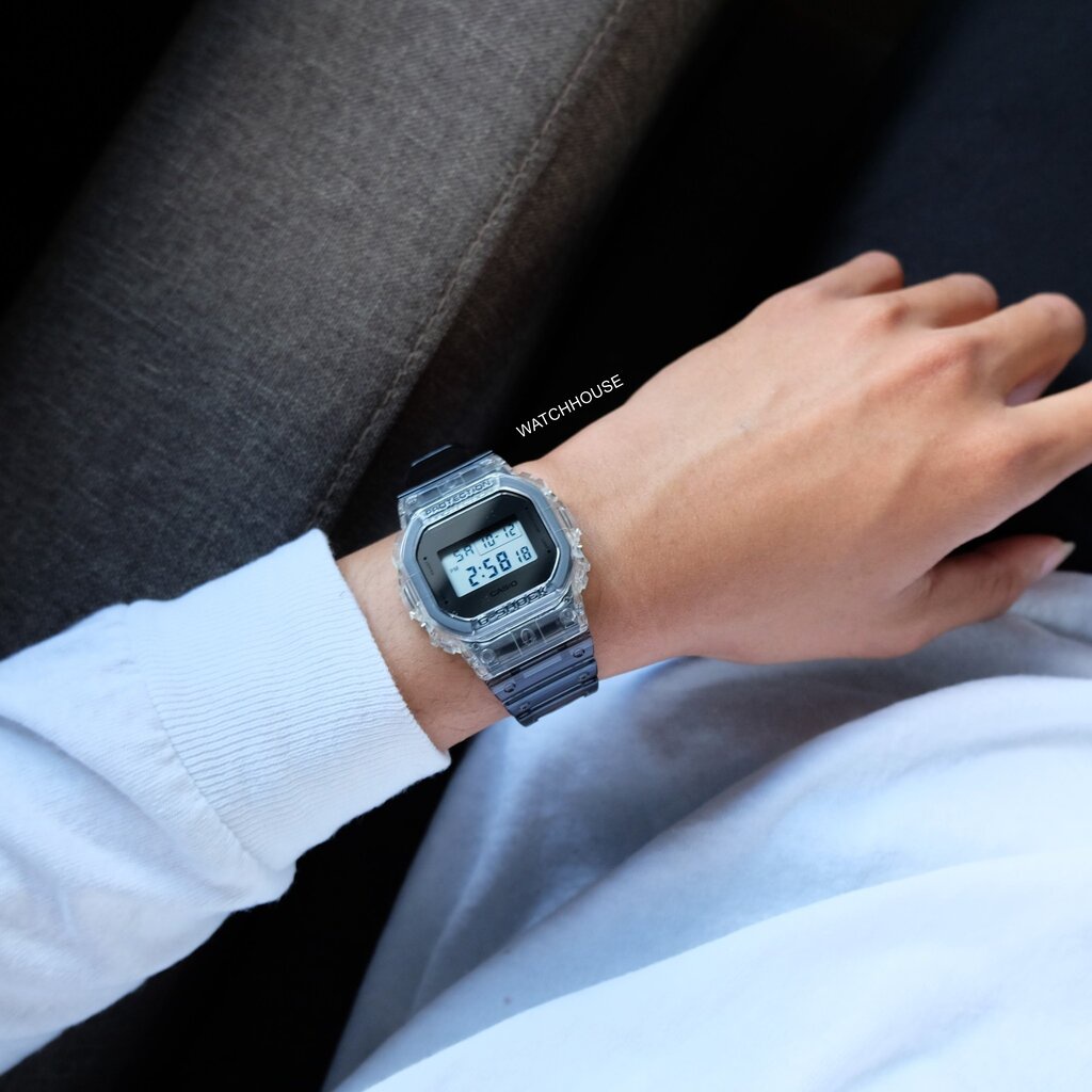 นาฬิกาผู้ชาย Casio G-SHOCK รุ่นสีพิเศษ DW-5600SK-1 จีช็อค