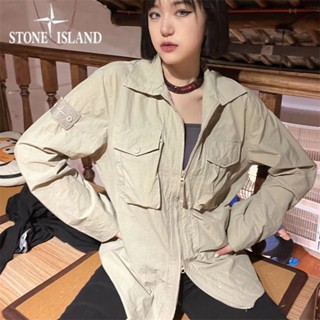 Stone Island เสื้อแจ็กเก็ตบอมเบอร์ มีซิป ของแท้ 100% ลายผี YKK มีหลายกระเป๋า เหมาะกับใส่กลางแจ้ง สําหรับผู้หญิง และผู้ชาย