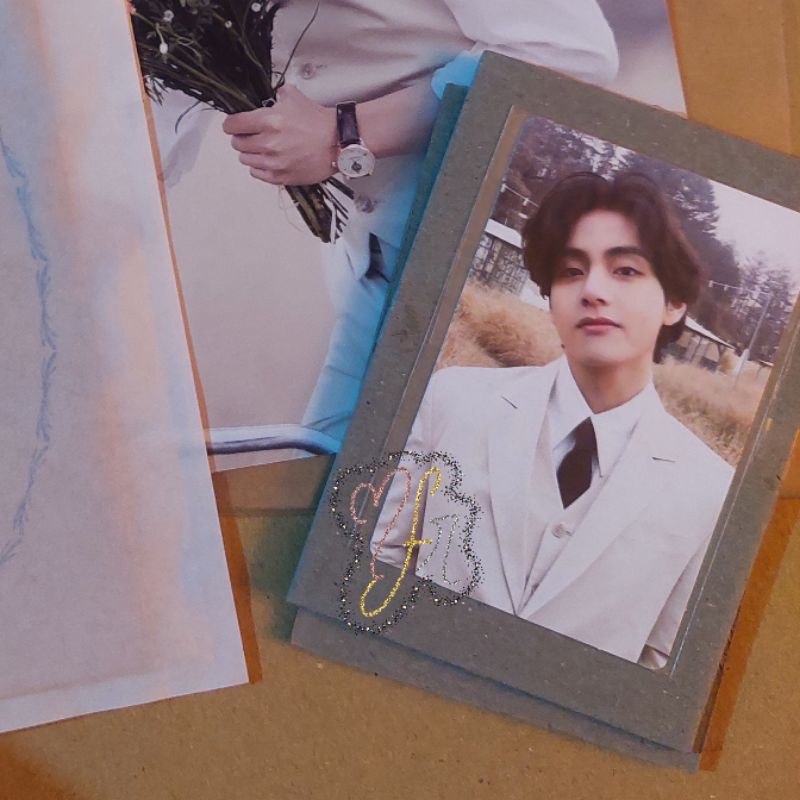 Photobook Veautiful Beautiful Days V Taehyung Tae Photocard