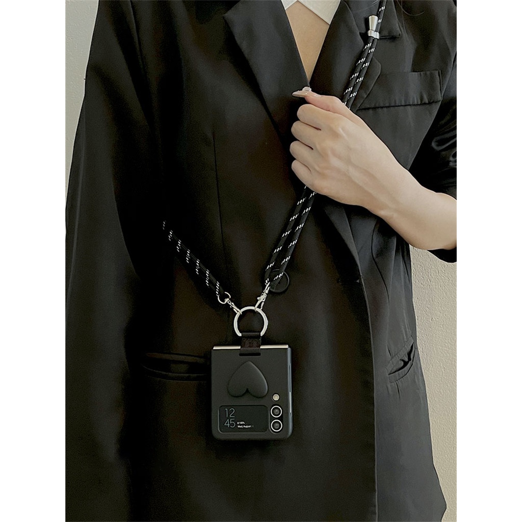 SAMSUNG หรูหราcrossbody Lanyardสร้อยคอสายคล้องไหล่หัวใจสีทึบสําหรับSamsung Galaxy Z Flip 5 6 Z Flip4 Zflip6 ฝาหลัง