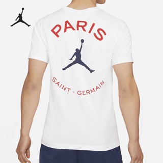 Nike เสื้อยืดแขนสั้นลําลอง ผ้าฝ้าย 100% พิมพ์ลายโลโก้ Jordan PSG ทรงหลวม ระบายอากาศ สําหรับผู้ชาย และผู้หญิง DB6515
