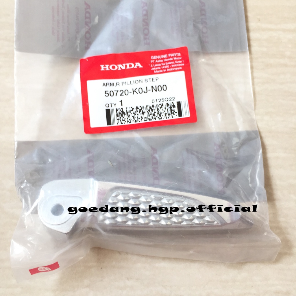 Arm R Pillion Step / สเต็ปเท้าหลัง RIGHT BEAT K1A GENIO K0J ORIGINAL AMM 50720K0JN00
