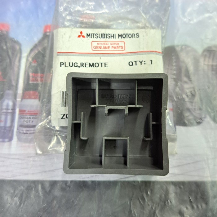 ปลั๊กกระจกสวิตช์ระยะไกล Mitsubishi All New Triton KL3 ดั้งเดิม