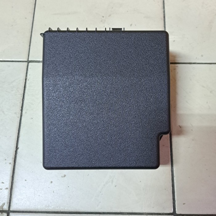 ฝาครอบกล่องฟิวส์บน Mitsubishi All New Triton KL3 ดั้งเดิม