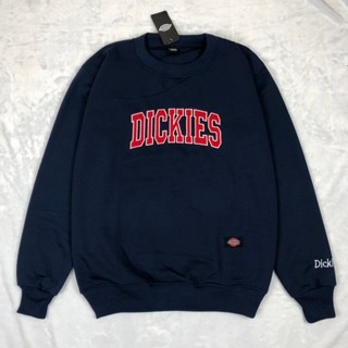 เสื้อคอกลม ปักลาย NAVY - CREWNECK DICKIES NAVY UNISEX - CREWNECK DICKIES NAVY สีแดง ทุกขนาด สําหรับผู้ชาย ผู้หญิง