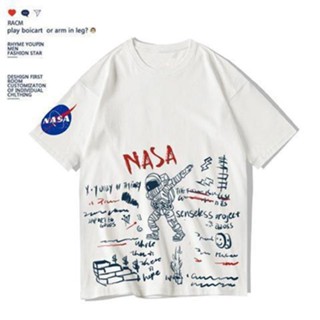 [COD]NASA and Coca Cola White Short Sleeve Tshirt เสื้อยืดคอก ลมแขนสั้นพิมพ์ลาย nasa and coca cola ท็อปส์สําหรับผู้ชายสี