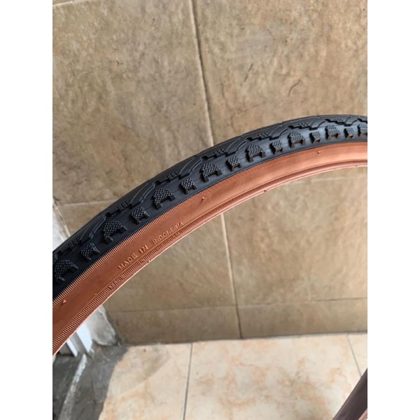 ยางนอก Kenda กรวด tanwall 700 x 40c