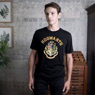 Warner Bros. Harry Potter Hogwarts T-shirt เสื้อยืดผู้ชายแฮร์รี่พอตเตอร์_12