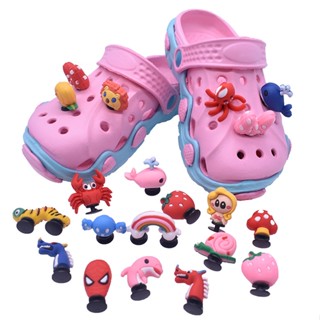 CROCS จี้รูปสิงโต ปู สไปเดอร์แมน ดอกไม้ น่ารัก สีรุ้ง ประดับโบว์ เครื่องประดับ สําหรับตกแต่งรองเท้าผู้ชาย