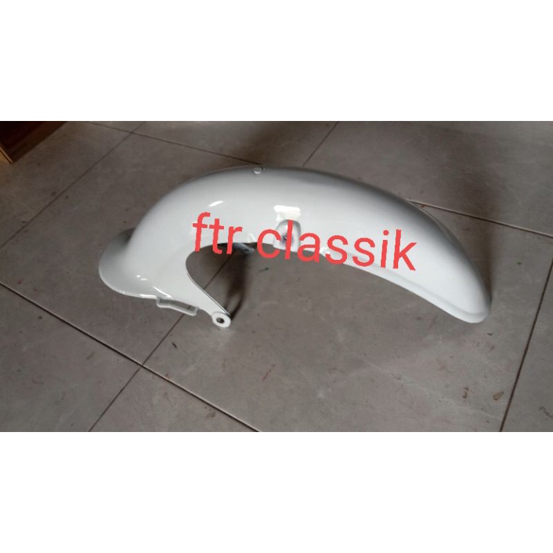 บังโคลนหน้า C70 c70 สีขาว