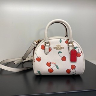 🍒🍒👜กระเป๋าคอลเลคชั่นใหม่ NEW Coach Sydney Satchel With Heart Cherry Print