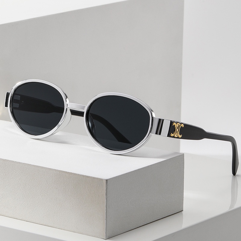 Sunglasses 45 บาท แว่นตากันแดดแฟชั่น ทรงวงรี ลายตัวอักษร C lisa สไตล์สตรีท สําหรับผู้ชาย และผู้หญิง 2023 Fashion Accessories