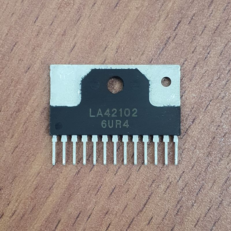 LA42102 / LA 42102 ORI IC