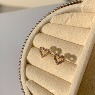 cush love stud earrings