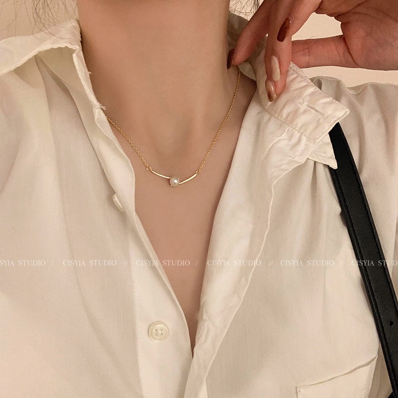 เครื่องประดับ สร้อยคอโชคเกอร์ จี้ไข่มุก สีทอง แบบเรียบง่าย สไตล์สร้างสรรค์ สําหรับผู้หญิง