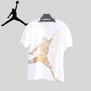 Jordan เสื้อยืดลําลอง แขนสั้น คอกลม พิมพ์ลายโลโก้ Jumpman สีทอง ของแท้ 100% สําหรับผู้ชาย CK1189-100