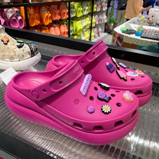 crocs แท้ Crocs Crush Clog รองเท้าเสริมส้นผู้หญิง ใส่สบาย เหมาะสําหรับการเดินทาง รองเท้าไปทะเล#207521