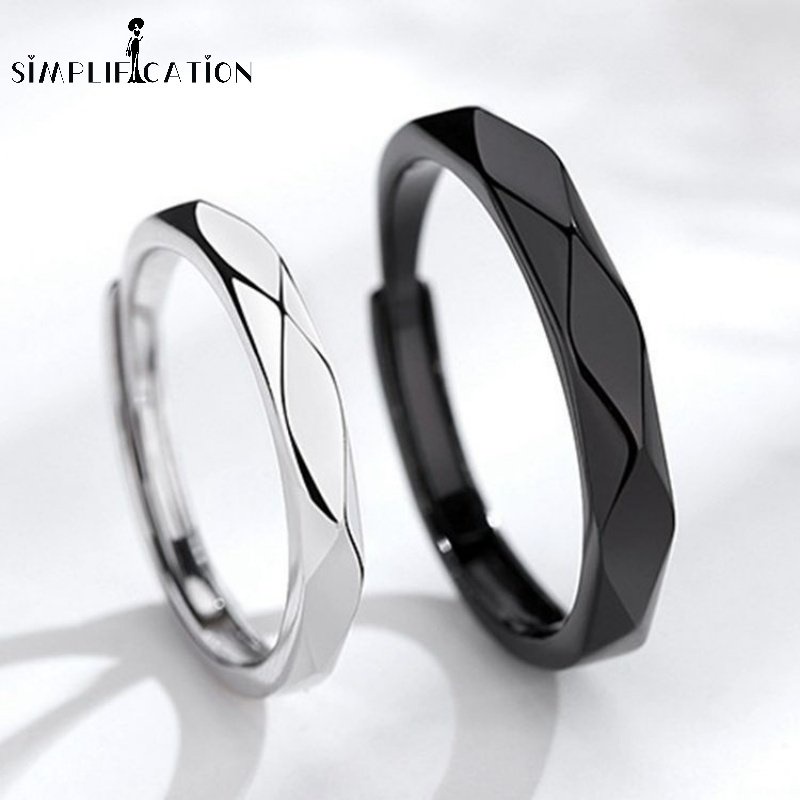 แหวนคู่รัก รูปเพชร หรูหรา สีดํา สีเงิน เรียบ เรขาคณิต ปรับได้ เครื่องประดับแฟชั่น ของขวัญคู่รัก