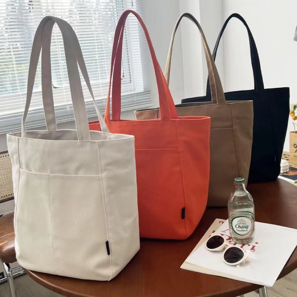 กระเป๋าสะพายไหล่ ผ้าแคนวาส ทรงโท้ท จุของได้เยอะ อเนกประสงค์ สําหรับนักเรียน