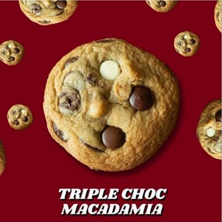 (ใส่โค้ด 4JJWFLUB ลด 45-.) Jumbo Cookie คุ้กกี้ยักษ์ Triple Chocolate with Macademia กรอบนอกนุ่มใน 80g.