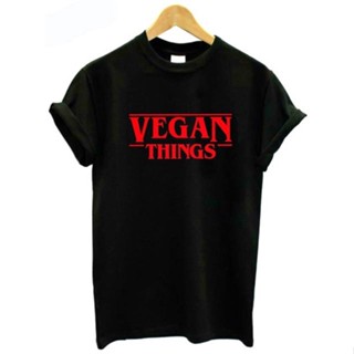 [S-5XL] เสื้อยืด ผ้าฝ้าย พิมพ์ลายตัวอักษร Vegan Things ทรงหลวม สําหรับผู้ชาย