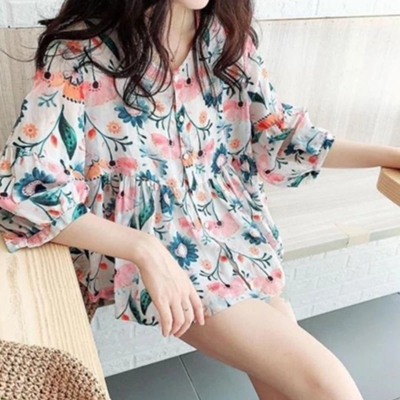 เสื้อครอปแขนสั้นลายดอกไม้ เสื้อตุ๊กตาแฟชั่นผู้หญิง thumbnail 9