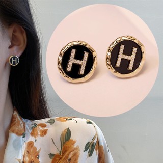 ต่างหูสตั๊ด เข็มเงิน 925 ทรงกลม ประดับเพชร สีทอง ตัวอักษร H สีดํา เรียบง่าย แฟชั่นเกาหลี สําหรับผู้หญิง