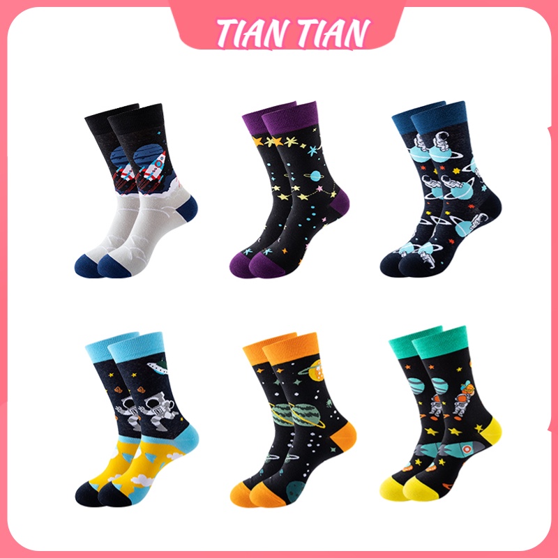 TIANTIAN T270 ถุงเท้ายาว Unisex ลายเอกภพสุดปัง ถุงเท้าอวกาศนักบินอวกาศลายดาวเคราะห์ สไตล์สตรีทยุโรป-อเมริกา