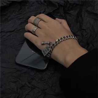 สร้อยข้อมือ จี้แผ่นเหล็ก รูปดัมเบล ขนาดเล็ก แฟชั่นสําหรับผู้หญิง