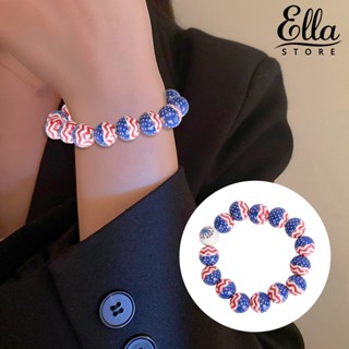 Ellastore123 สร้อยข้อมือลูกปัดไม้ ยืดหยุ่น รูปธง USA สีแดง สีฟ้า สีขาว ของขวัญวันชาติ สําหรับผู้ชาย และผู้หญิง